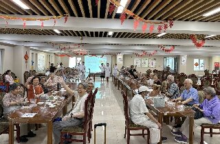 健康與歡樂(lè)同行，共筑幸福晚年生活——燕達(dá)養(yǎng)護(hù)中心開(kāi)展健康活動(dòng)